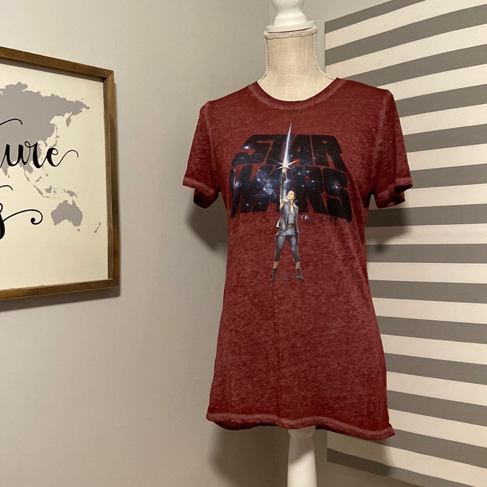 Star Wars Maroon Rey Lightsaber The Last Jedi Short Sleeve Semi Sheer Tee Size M